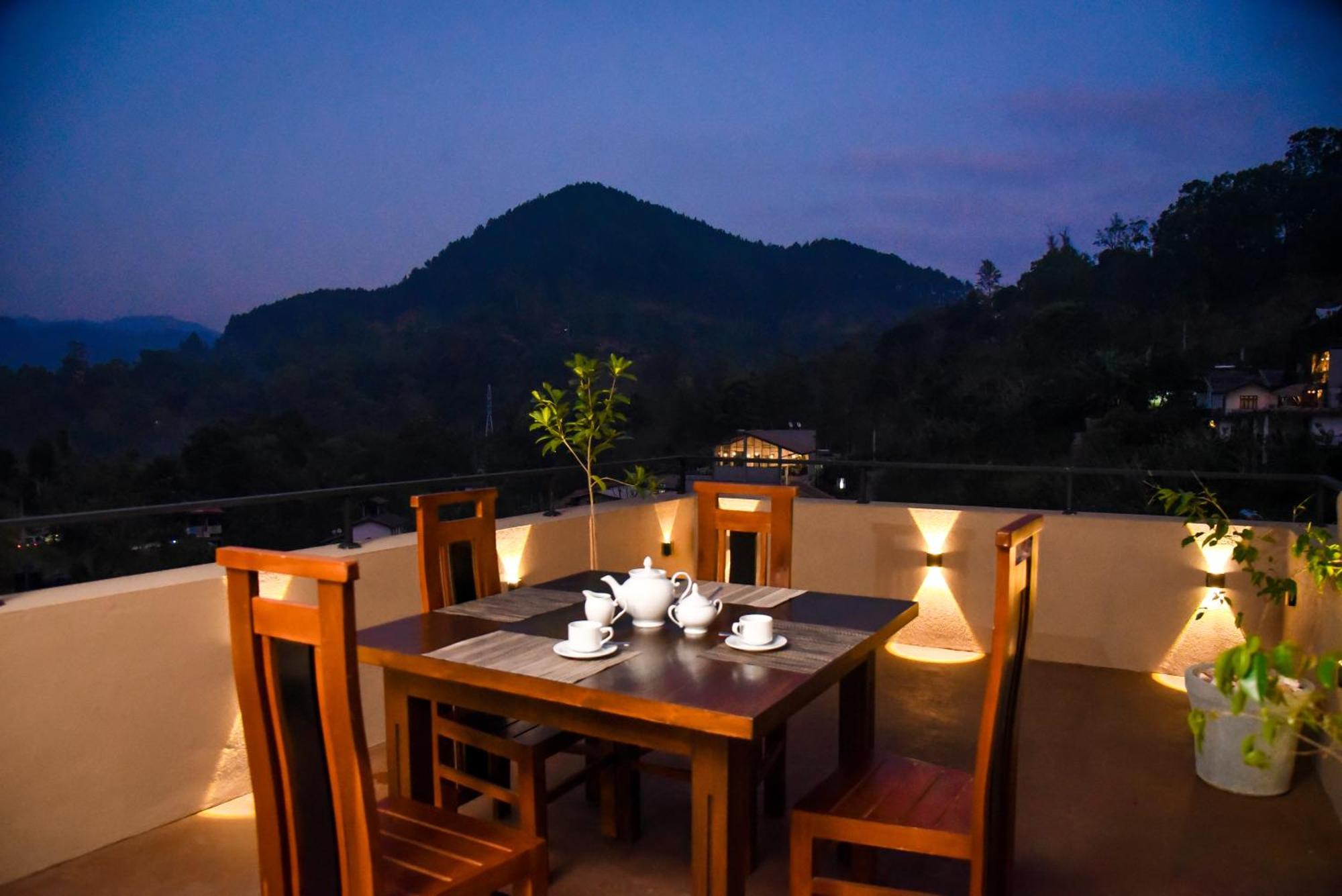 Ever Breeze Ella Hotel Exterior foto
